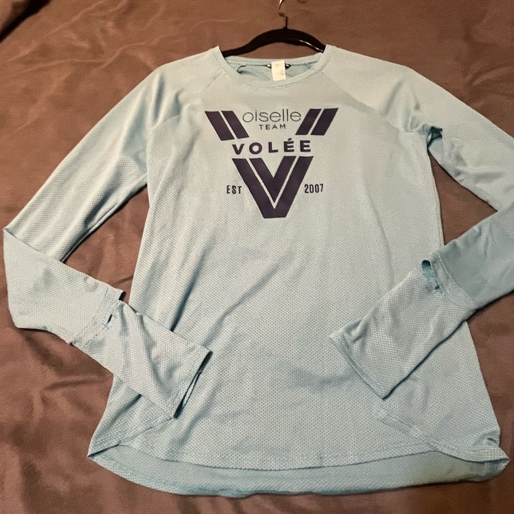 Oiselle Women's Light Blue Long Sleeve Tee Size 6. New no tags.